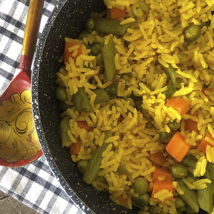 Receta: Arroz con Vegetales y Cúrcuma