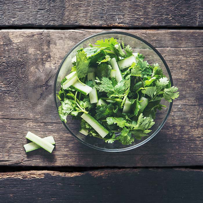 Receta: Salmón al horno con salsa de aguacate y mango