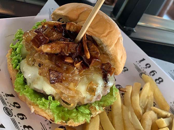 Restaurante 1968 burger Ribs