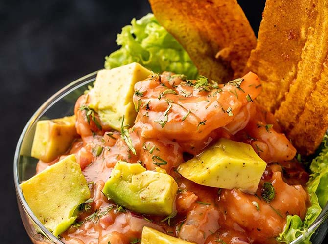 Restaurante Ataviche Burrata Ceviche