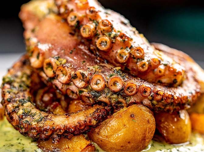 Restaurante Ataviche Burrata Ceviche