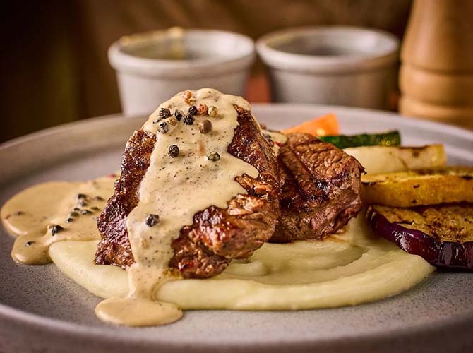 Restaurante Barrileros Steak House