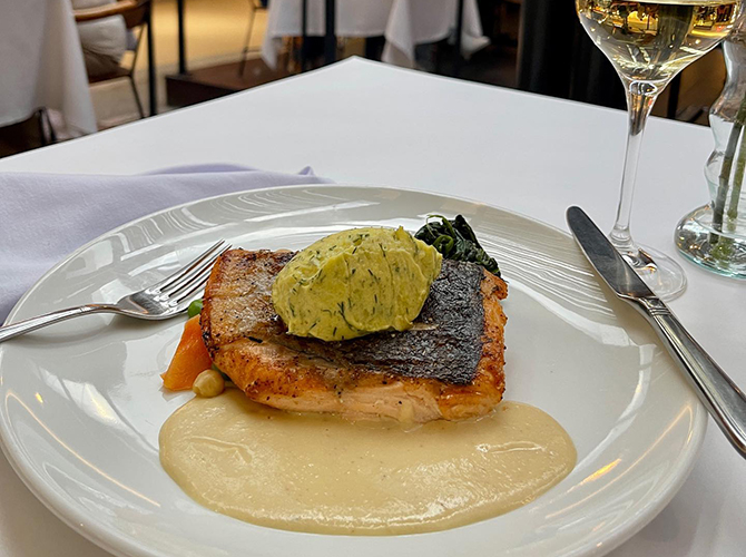 Restaurante Cafe Le Gris