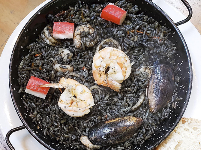 Restaurante El Barral. Tapas - Paellas