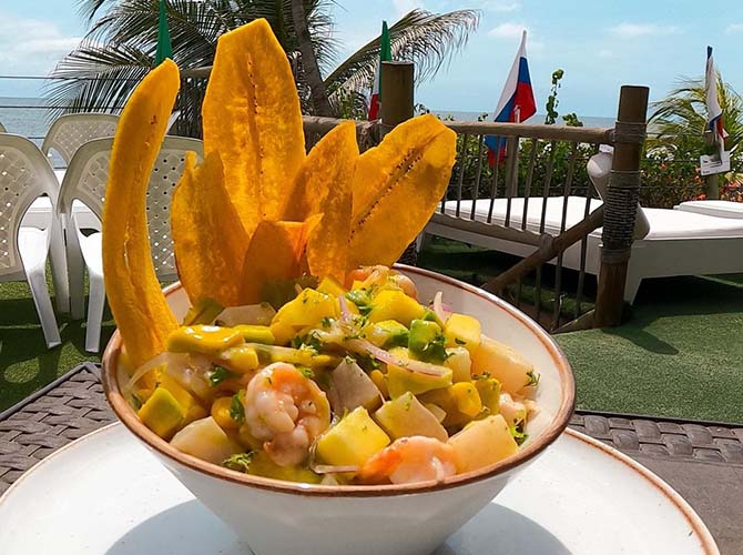 Restaurante El Muelle Laguito Beach