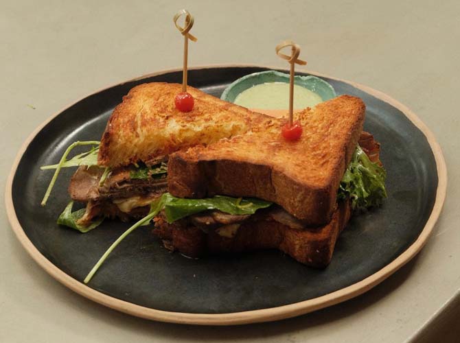 Restaurante MEDIAS NUEVES