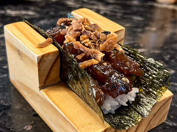 Restaurante  Nori Hand Roll