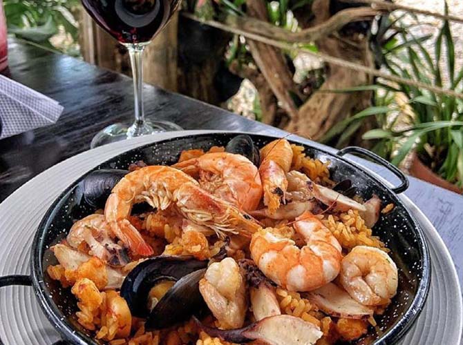 Restaurante PACHO Parrilla, Paella y pa´todos
