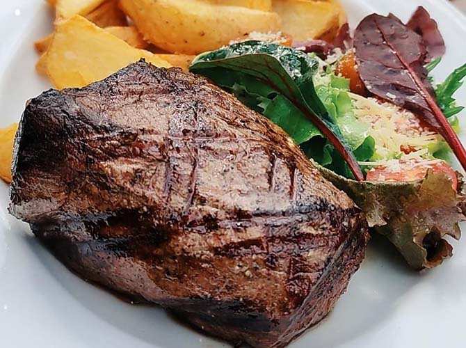 Restaurante Rib Eye Parrilla & Bar