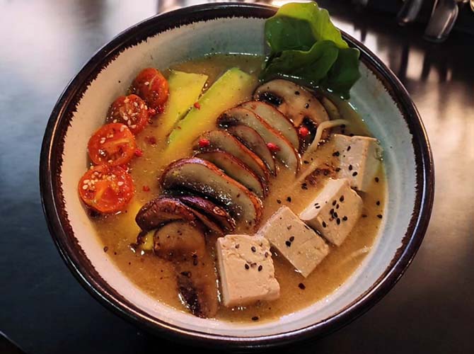 Restaurante Sakura Ramen Bar