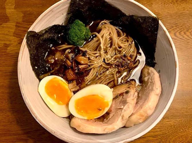 Restaurante Tottori Izakaya